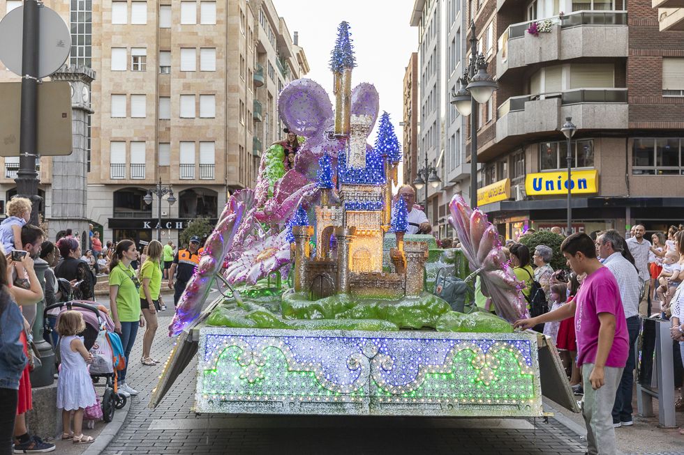 Desfile-de-Carrozas-Fiestas-de-La-Encina-2019-980_62