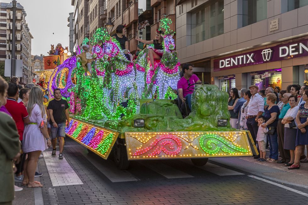 Desfile-de-Carrozas-Fiestas-de-La-Encina-2019-980_75