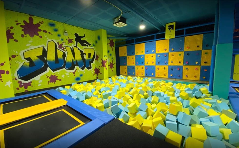 La cadena de parques y trampolines FlipaJump aterriza en Ponferrada con