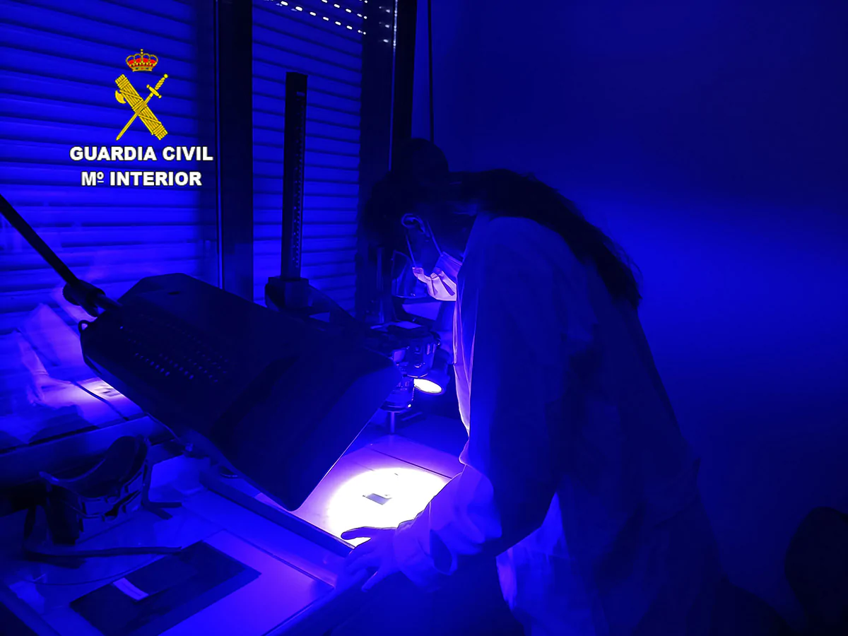 detenidos en Bembibre por el de joyas valoradas en 3.000€ en la casa donde trabajaban